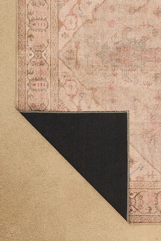 LAY_015_corner_flip.webp