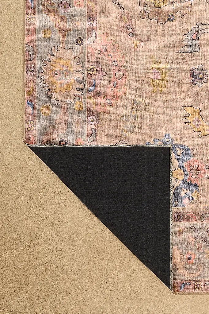 LAY_020_corner_flip.webp