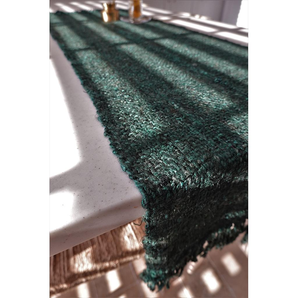 GREEN TABLE RUNNER